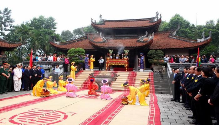 PHÚ THỌ ĐỀN HÙNG 1 NGÀY